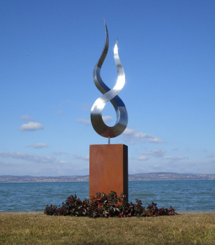 Flame garden sculpture